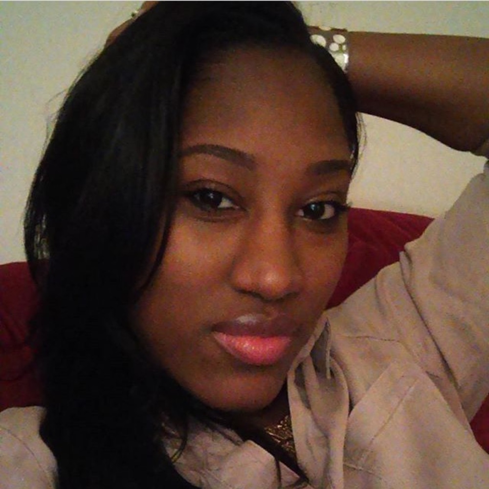 Meet your Posher, Adrienne